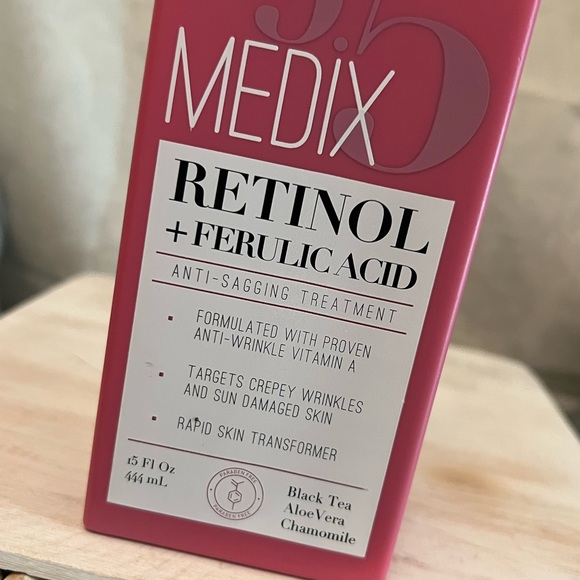 ⚡️Medix 5.5 Retinol + Ferulic Acid - Picture 2 of 4
